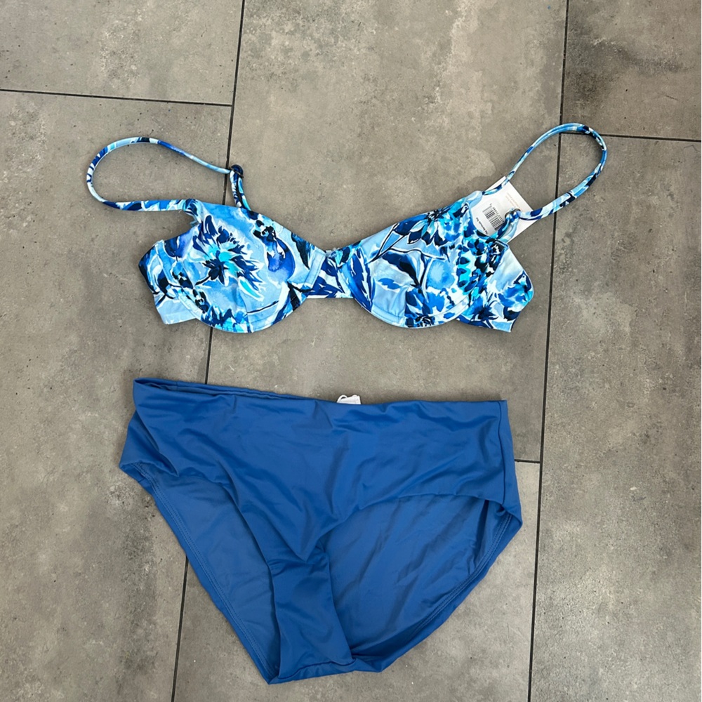 NEW Andie Bermuda bikini in blue buff and hipster bottoms size XS